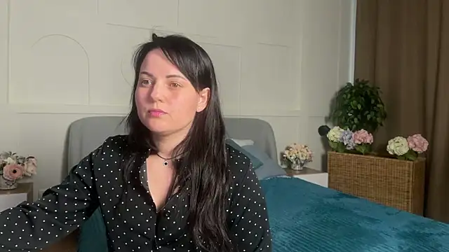 Snapshot of _SilkyShadow_ chatting on 03.25.26 SilkyShadow online show from 03.25.26