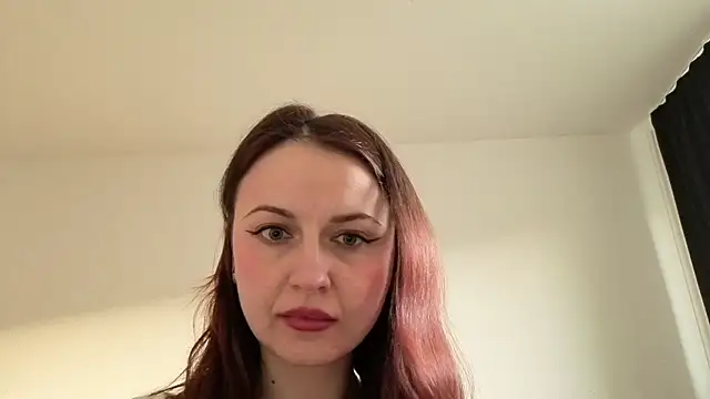 Snapshot of Satin_Sin chatting on 04.27.26 Satin Sin online show from 04.27.26
