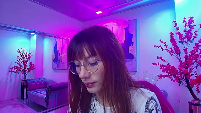 Lilith tayylor online show from 02.02.26