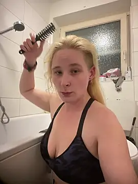 Snapshot of PurpleHazexx chatting on 02.27.26 PurpleHazexx online show from 02.27.26