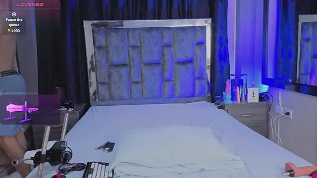 LeoMonnroe online show from 04.04.26