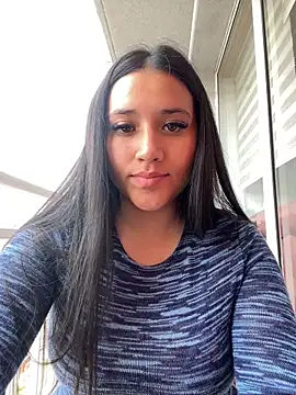 Veronica Wins  online show from 04.04.26