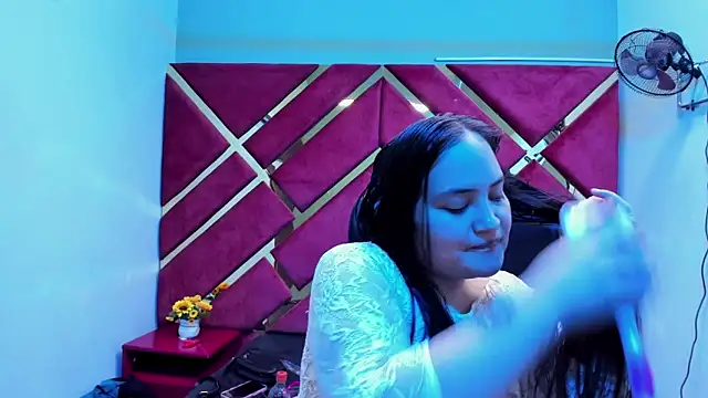 MiaRouss69 online show from 02.14.26