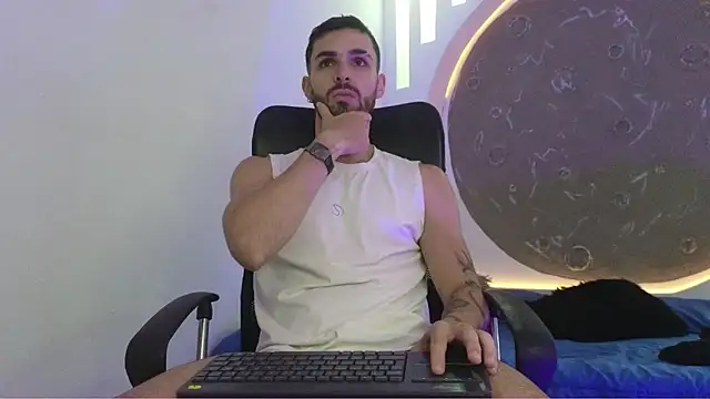 Apolo lux1 online show from 03.18.26