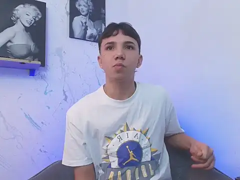 Snapshot of andy_miller5 chatting on 02.10.26 andy miller5 online show from 02.10.26