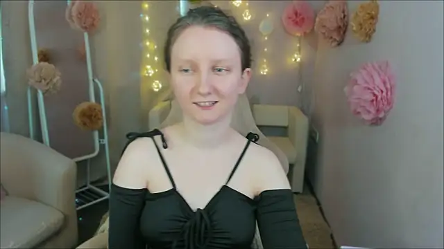 Snapshot of SunshineBlaze chatting on 07.22.26 SunshineBlaze online show from 07.22.26