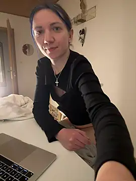 Snapshot of Marina_und_Jayden chatting on 02.26.26 Marina und Jayden online show from 02.26.26