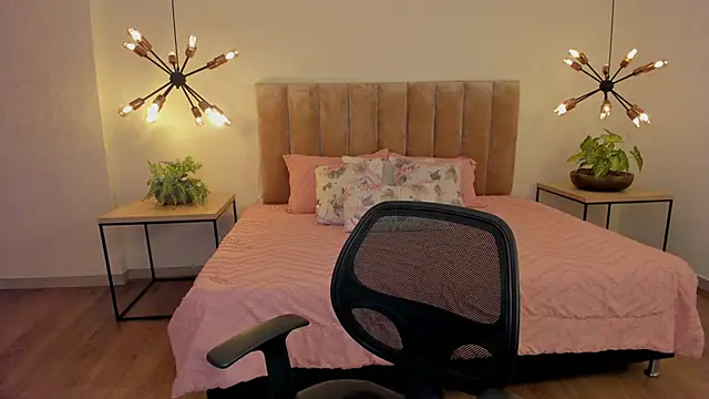 Abriil cutee online show from 02.25.26