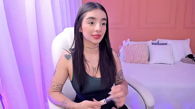 Snapshot of Abriil_cutee chatting on 06.04.26 Abriil cutee online show from 06.04.26