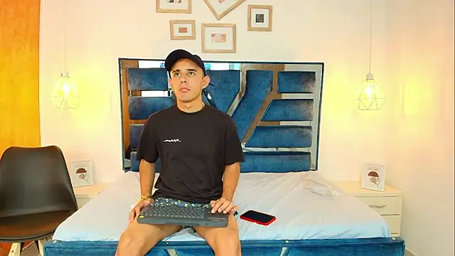 Lian Brown online show from 01.14.26