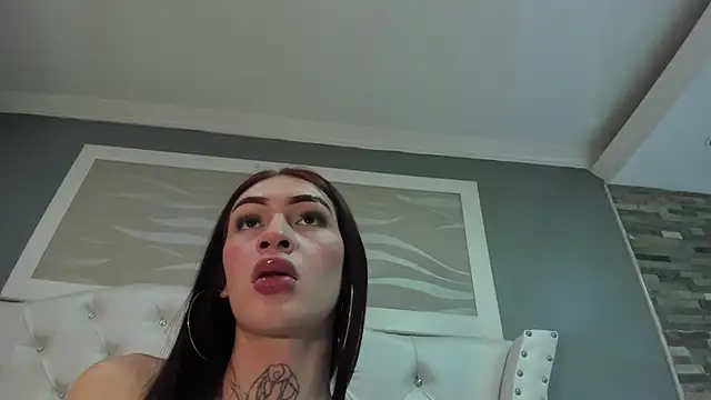 lizz lunna online show from 07.24.26