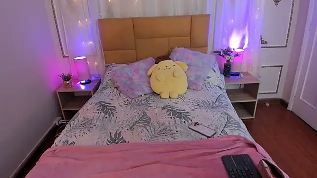 Snapshot of Jenifer_James chatting on 02.12.26 Jenifer James online show from 02.12.26