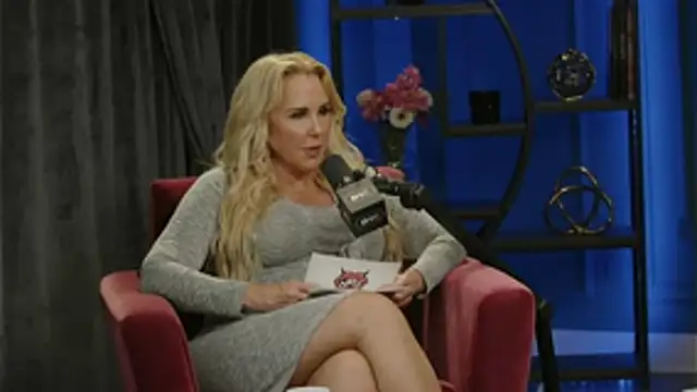Snapshot of hollyrandall chatting on 07.13.26 hollyrandall online show from 07.13.26