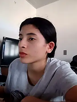 honeyhotgirl19 online show from 02.25.26