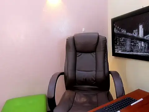 Oswalldo   online show from 03.16.26