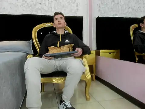 Iam Smith  online show from 02.05.26