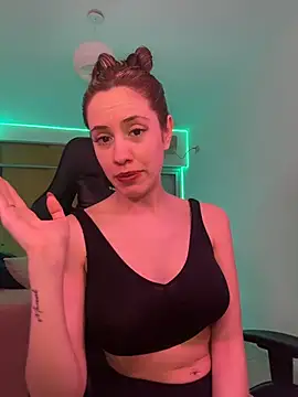 LolaSB online show from 07.24.26