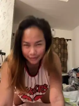 Snapshot of Ponthip chatting on 06.12.26 Ponthip online show from 06.12.26
