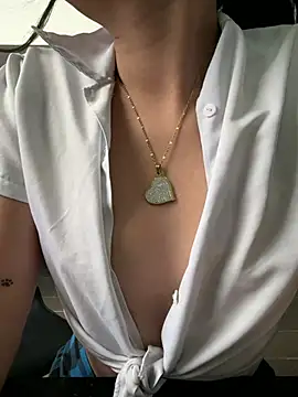 l0lita emi online show from 02.19.26