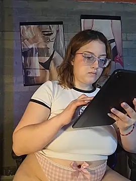 Mia Franklyn online show from 02.03.26