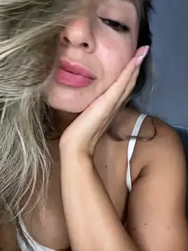 bebitas2  online show from 03.03.26