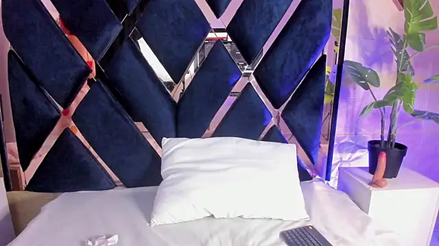 gemma roberts  online show from 02.01.26