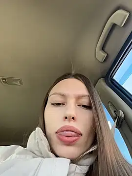 Snapshot of LeiaMood chatting on 02.20.26 LeiaMood online show from 02.20.26