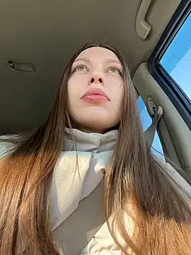 Snapshot of LeiaMood chatting on 02.25.26 LeiaMood online show from 02.25.26