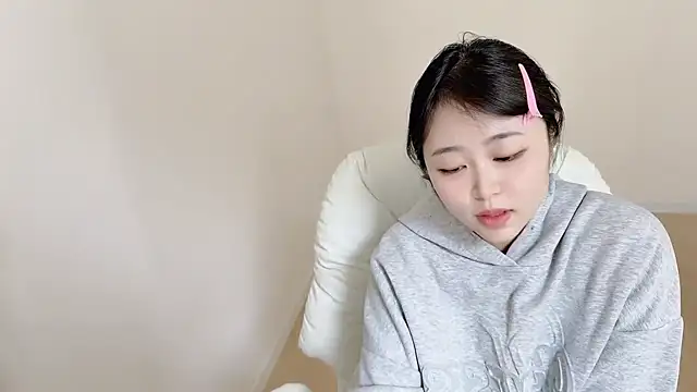 Onefiona online show from 04.20.26