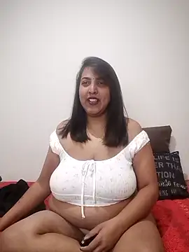 Snapshot of IndianBearxx chatting on 06.09.26 IndianBearxx online show from 06.09.26