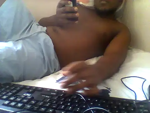 Snapshot of handsomeguy02 chatting on 05.21.26 handsomeguy02 online show from 05.21.26