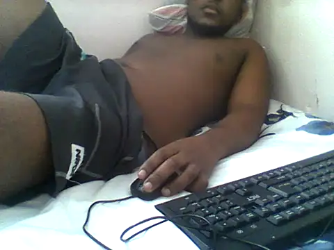 Snapshot of handsomeguy02 chatting on 05.25.26 handsomeguy02 online show from 05.25.26