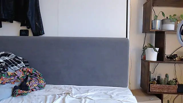 therealsun8 online show from 04.12.26