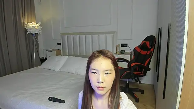 Snapshot of haerynn chatting on 05.05.26 haerynn online show from 05.05.26