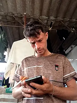 torvyHot online show from 04.12.26