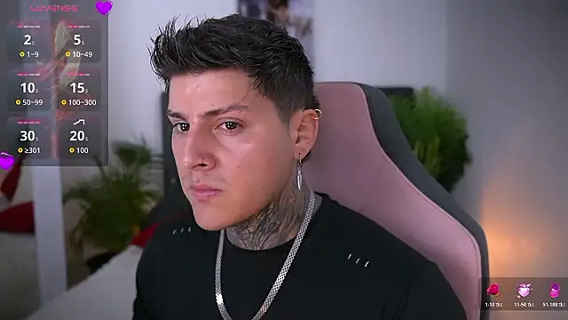 Snapshot of goldenatlasX chatting on 02.12.26 goldenatlasX online show from 02.12.26