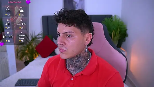 Snapshot of goldenatlasX chatting on 02.25.26 goldenatlasX online show from 02.25.26