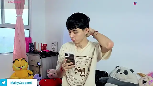 Maiky Cooper01 online show from 03.30.26