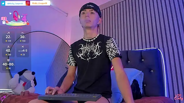 Maiky Cooper01 online show from 07.16.26