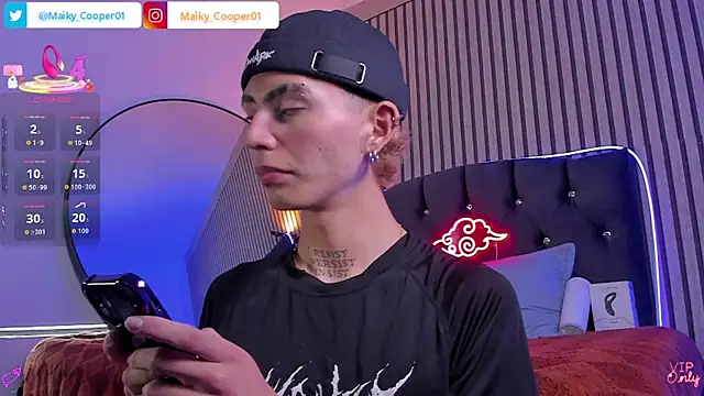 Maiky Cooper01 online show from 07.18.26