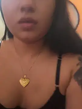 Snapshot of cristal-123 chatting on 02.16.26 cristal-123 online show from 02.16.26