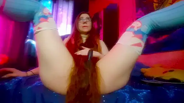 moon shy online show from 02.16.26