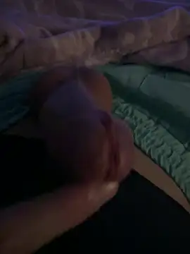 Snapshot of Buenoboss chatting on 02.25.26 Buenoboss online show from 02.25.26