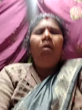 Hot di97 online show from 02.26.26