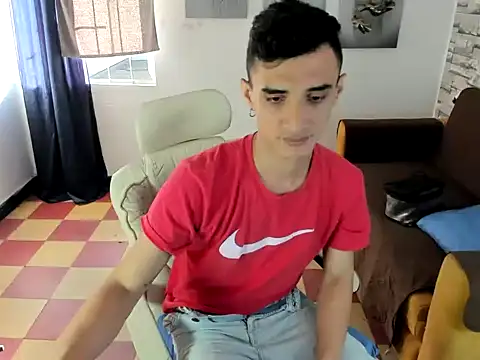 Snapshot of felipe_colinss chatting on 05.26.26 felipe colinss online show from 05.26.26