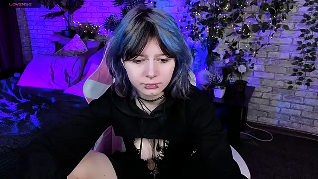 Ashley Veil online show from 03.03.26