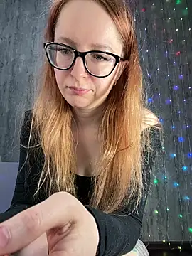 Snapshot of coy_girl_ chatting on 02.05.26 coy girl online show from 02.05.26