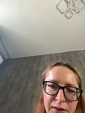 coy girl  online show from 04.22.26