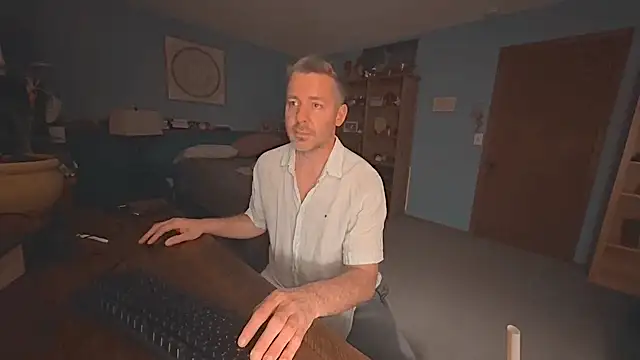 chrisw8140 online show from 06.06.26