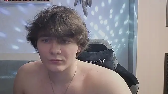 Snapshot of jastinpeterson chatting on 02.13.26 jastinpeterson online show from 02.13.26